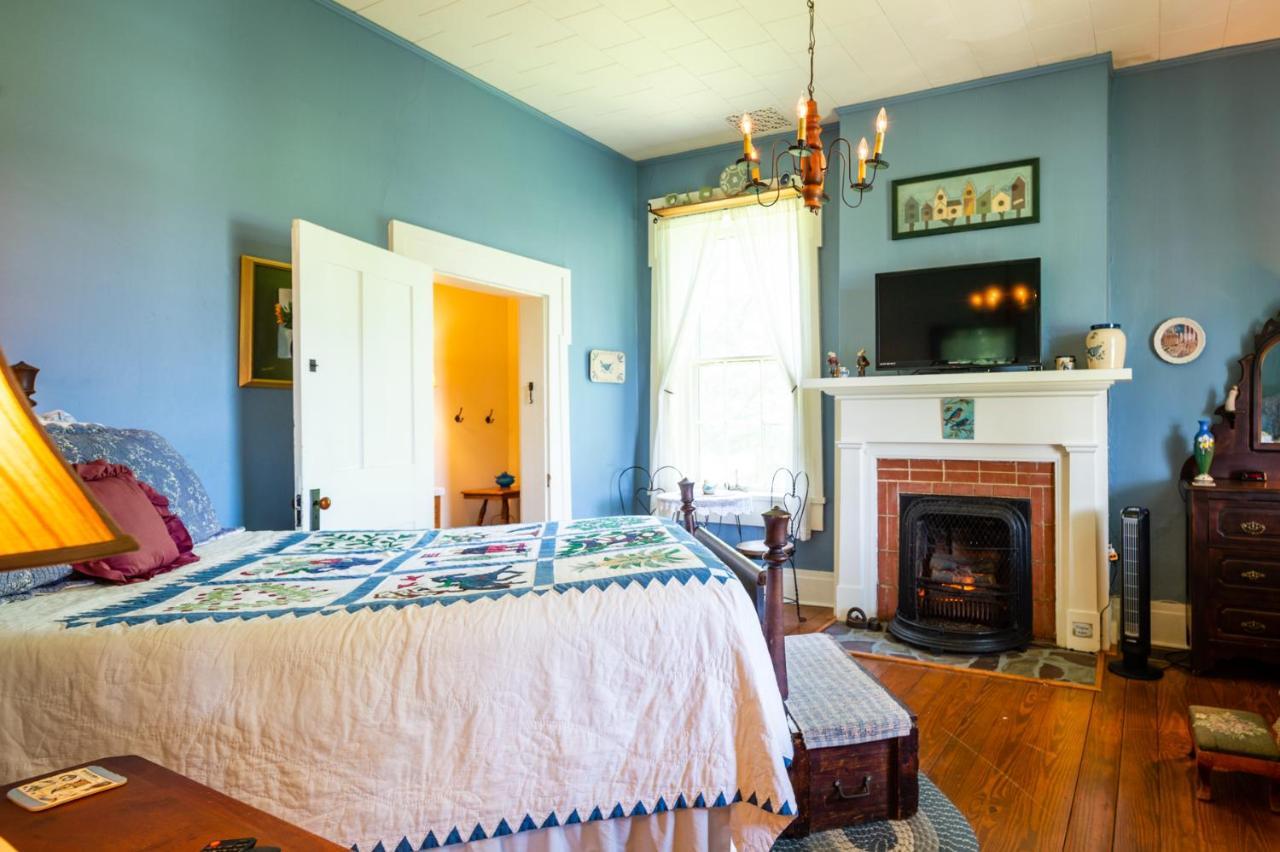 The Pines Of Dresden Bed & Breakfast エクステリア 写真