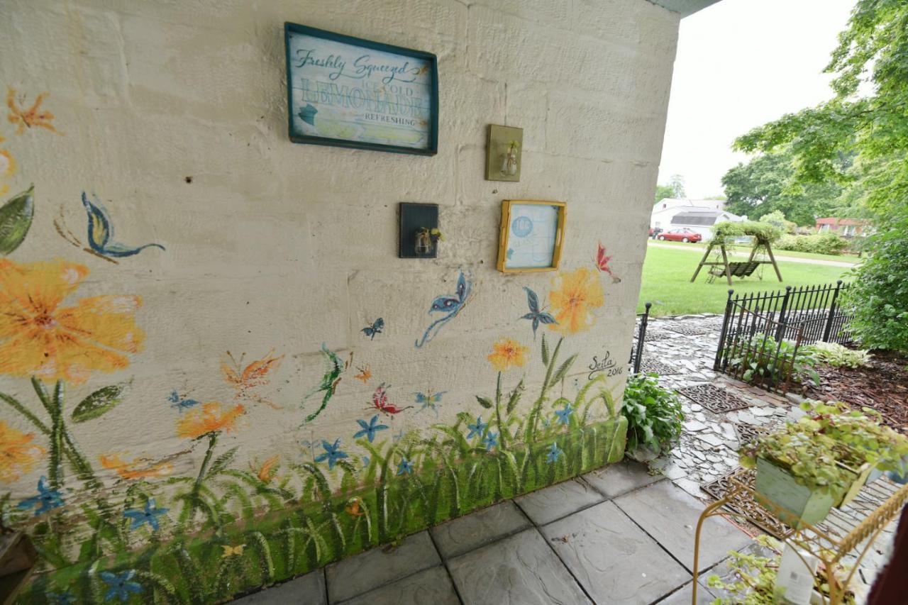 The Pines Of Dresden Bed & Breakfast エクステリア 写真