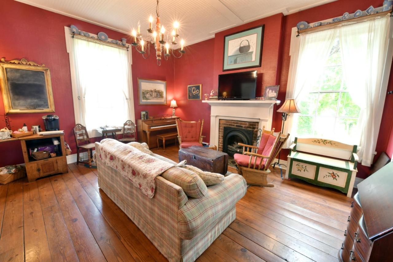 The Pines Of Dresden Bed & Breakfast エクステリア 写真