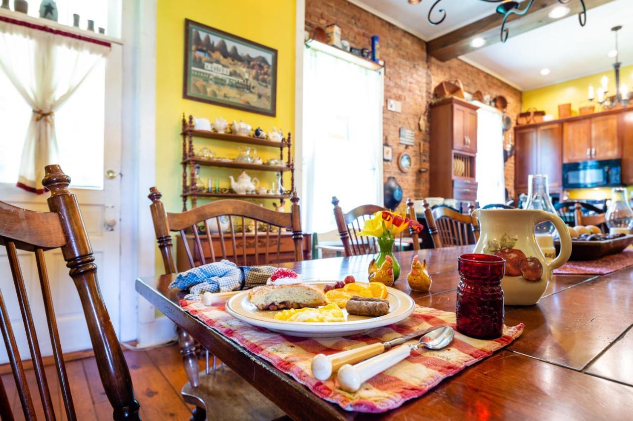 The Pines Of Dresden Bed & Breakfast エクステリア 写真