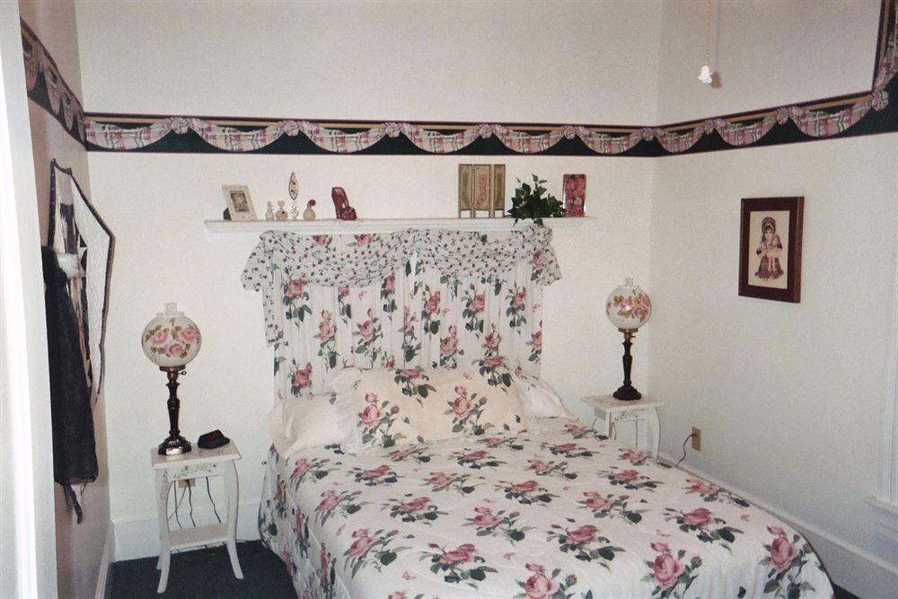 The Pines Of Dresden Bed & Breakfast エクステリア 写真
